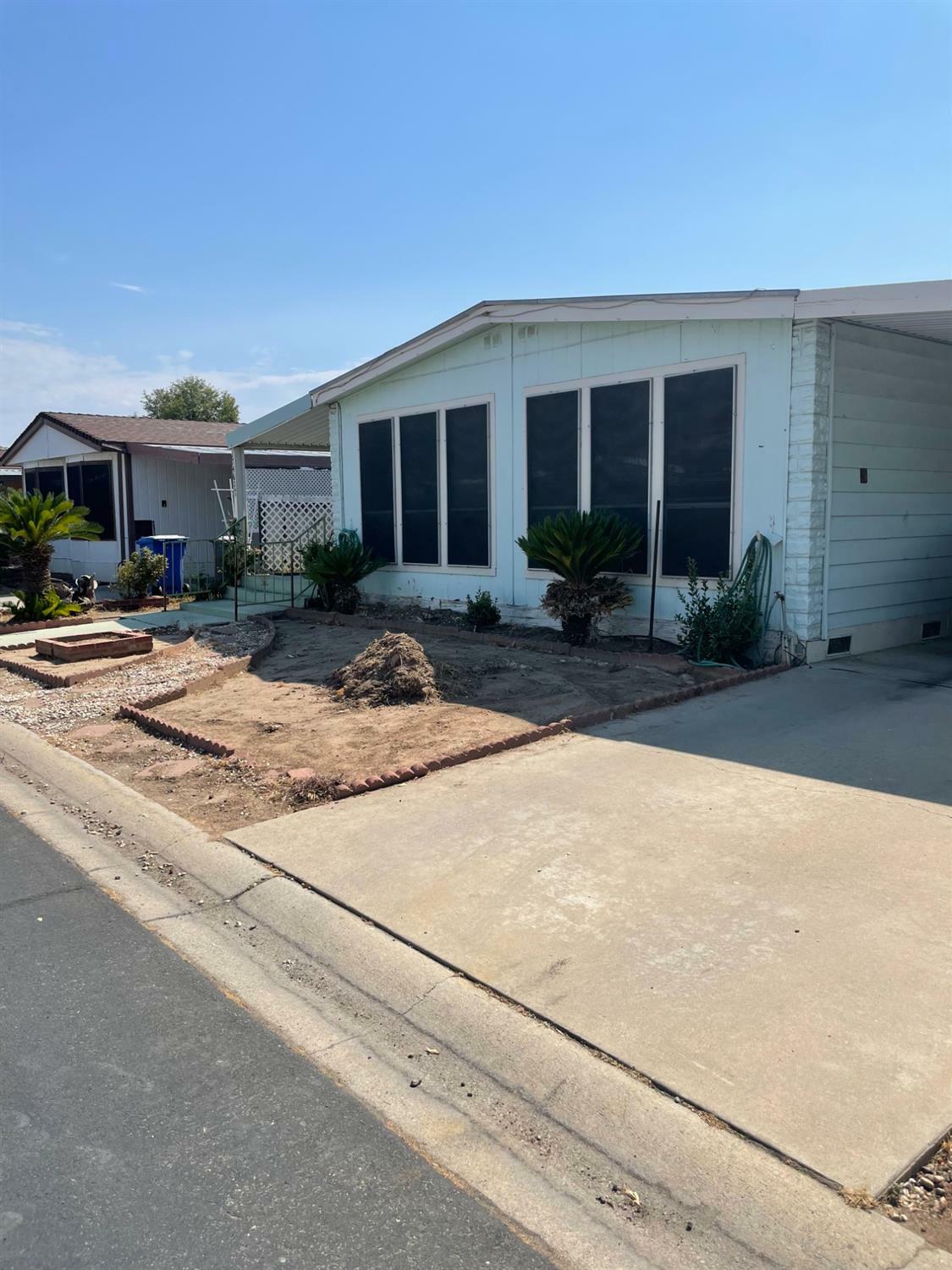 Property Photo:  17460 Parkcliffe Lane  CA 93626 