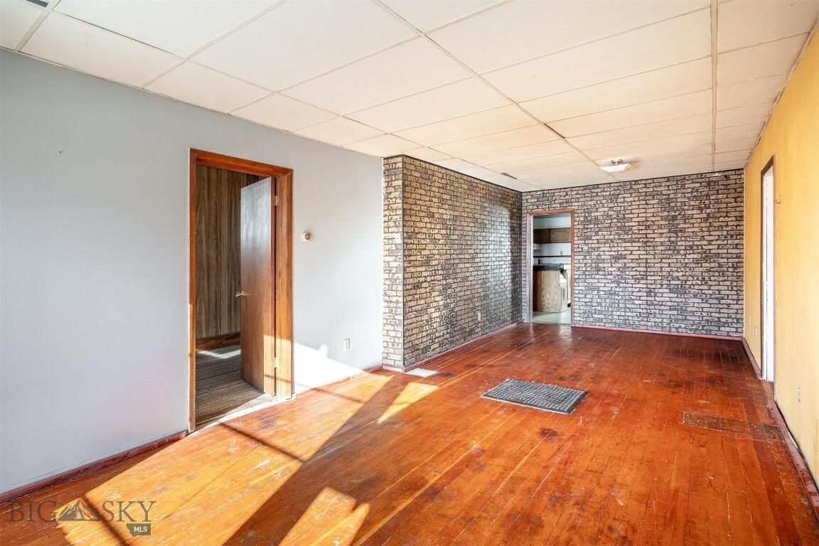 Property Photo:  407 W Quartz Street  MT 59701 