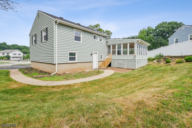 Property Photo:  24 Apple Tree Ln  NJ 07950 