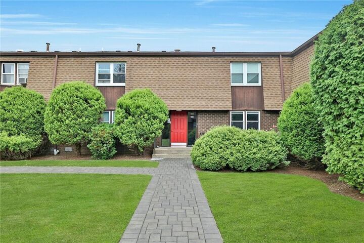 144 New Holland  Nanuet NY 10954 photo