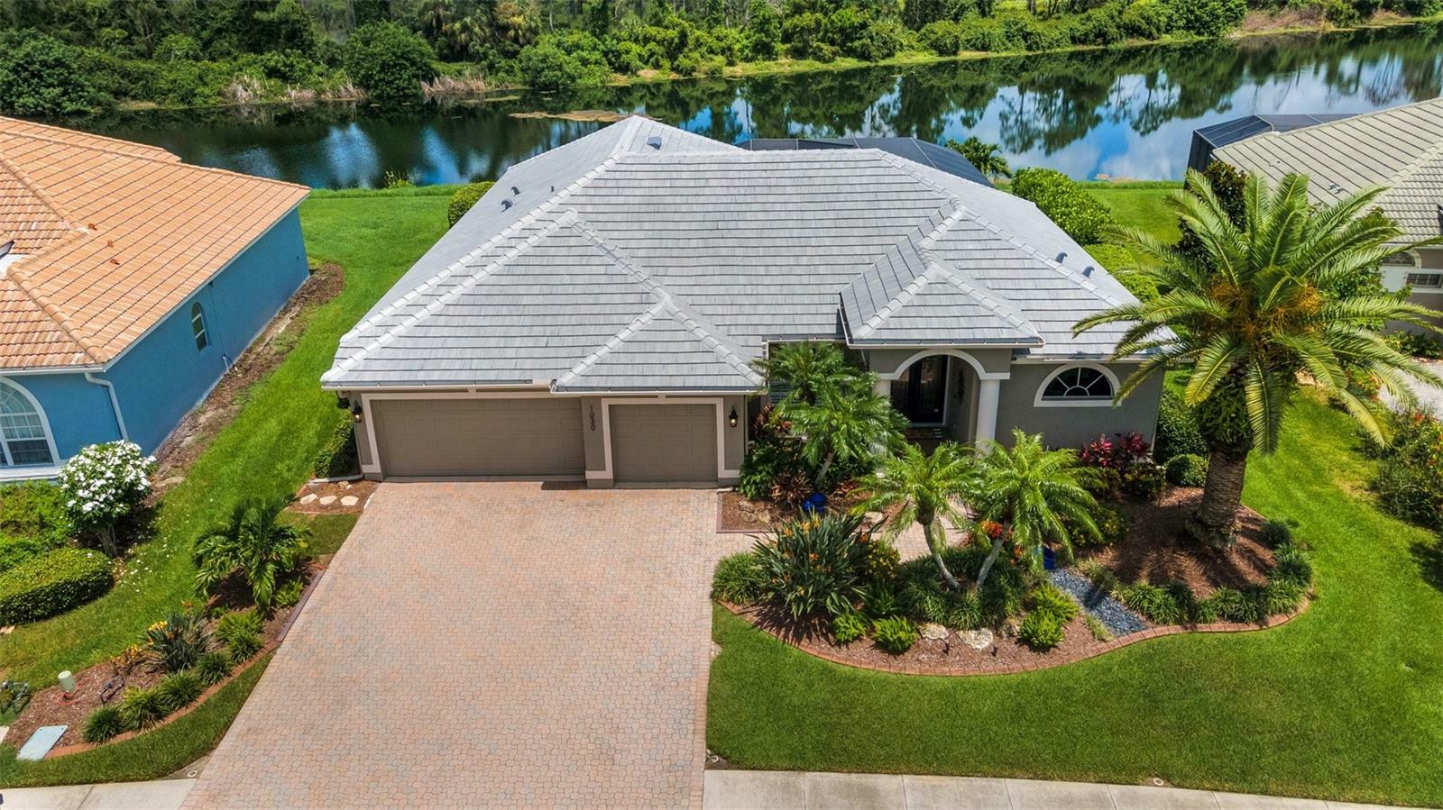 Property Photo:  1030 Scherer Way  FL 34229 