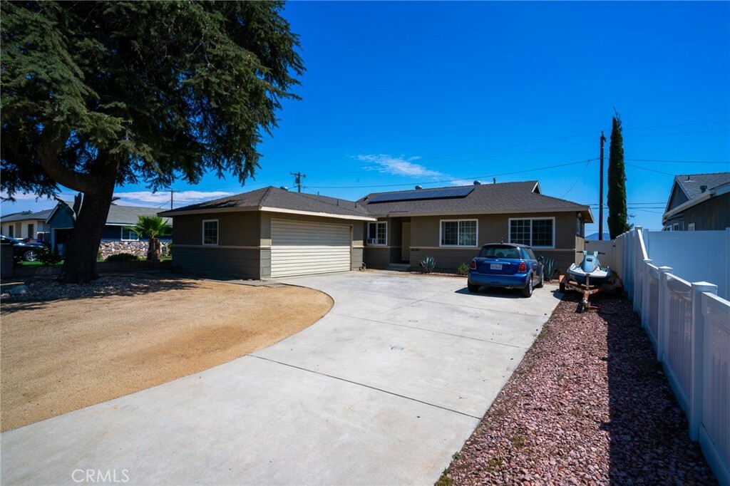 Property Photo:  16545 Barbee St  CA 92336 