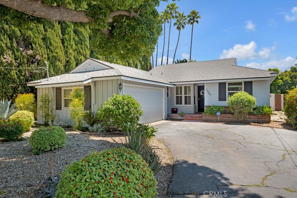 Property Photo:  7026 McLennan Avenue  CA 91406 