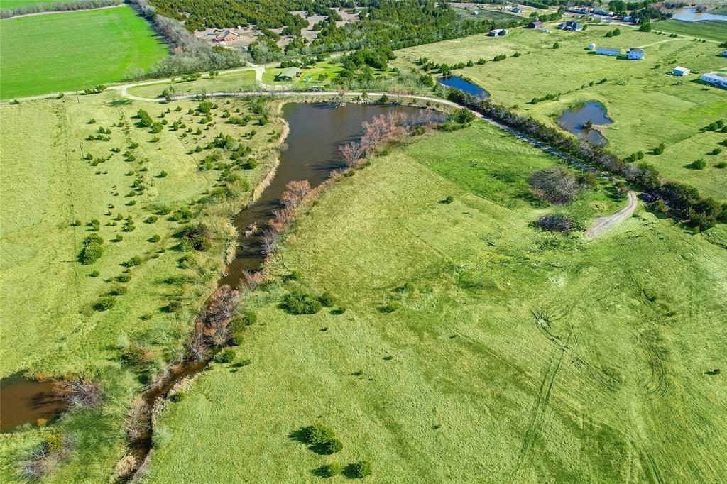 Property Photo:  936 County Road 1121  TX 75442 