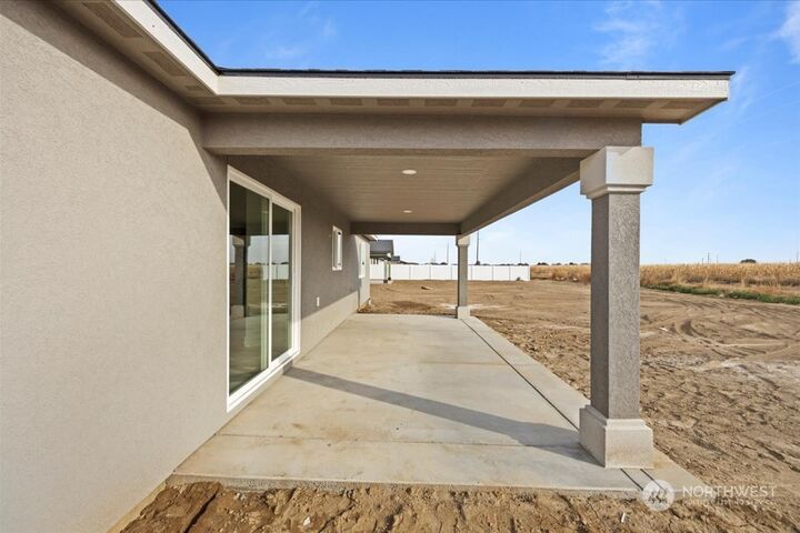 Property Photo:  705  P Street NE  WA 99344 