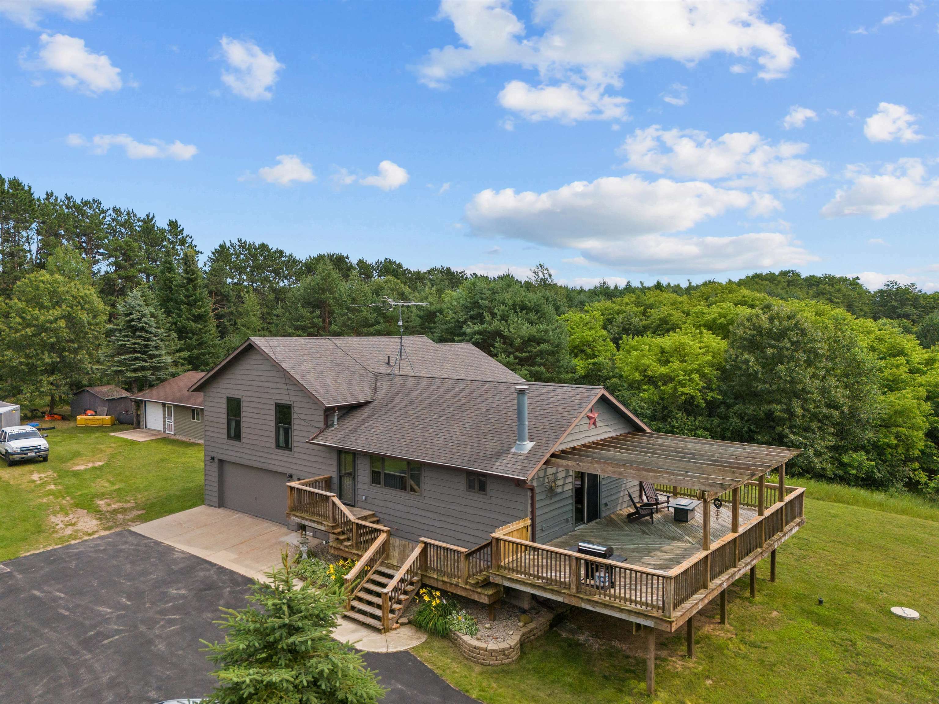 Property Photo:  N4998 Wintergreen Trail  WI 54984-6294 