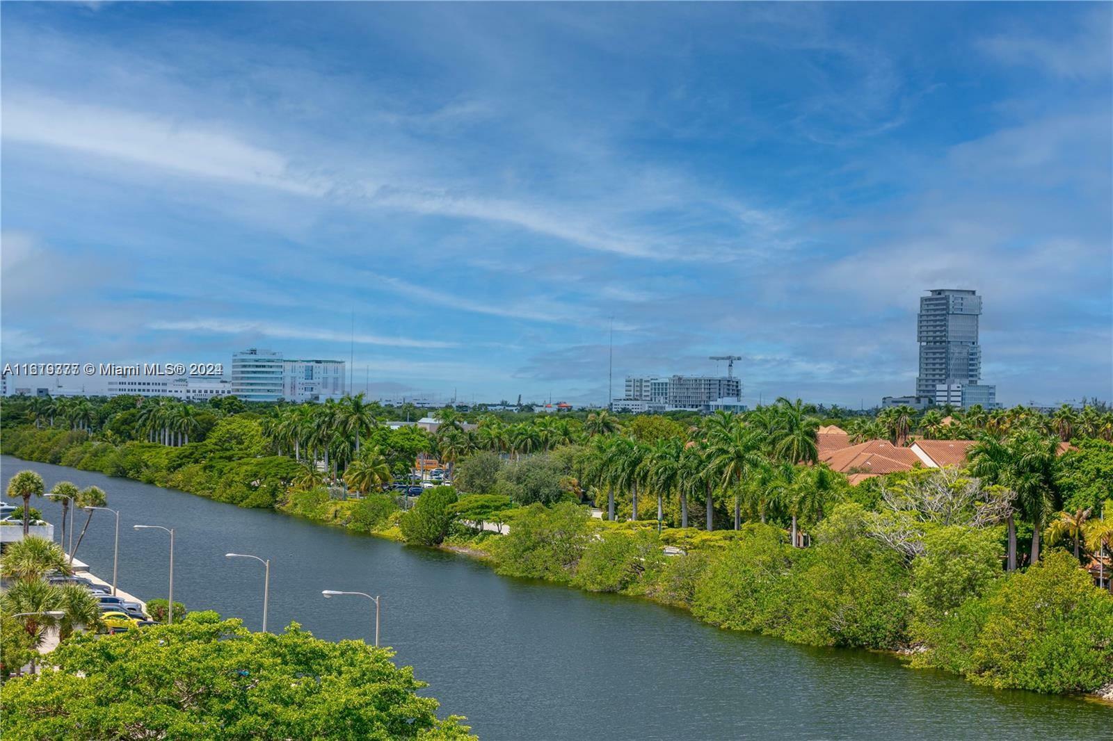 Property Photo: 20505 E Country Club Dr 632 FL 33180