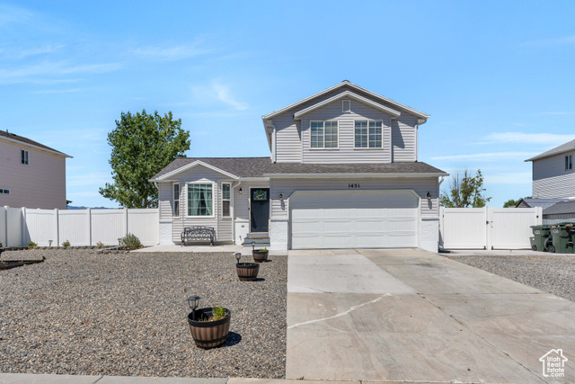 Property Photo: 1451 N 380 E UT 84074
