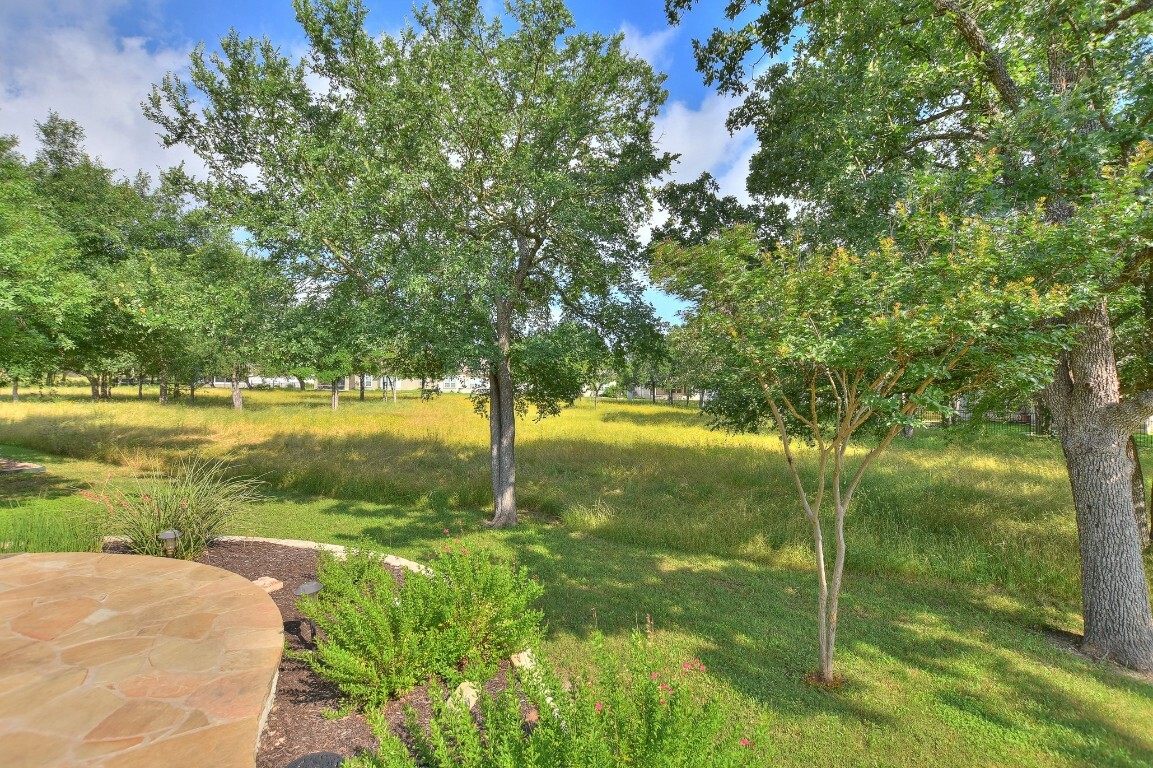 Property Photo:  307 Breezeway Lane  TX 78633 