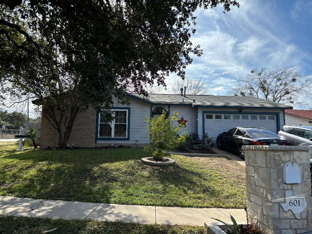 Property Photo:  601 Great Britain Boulevard  TX 78748 