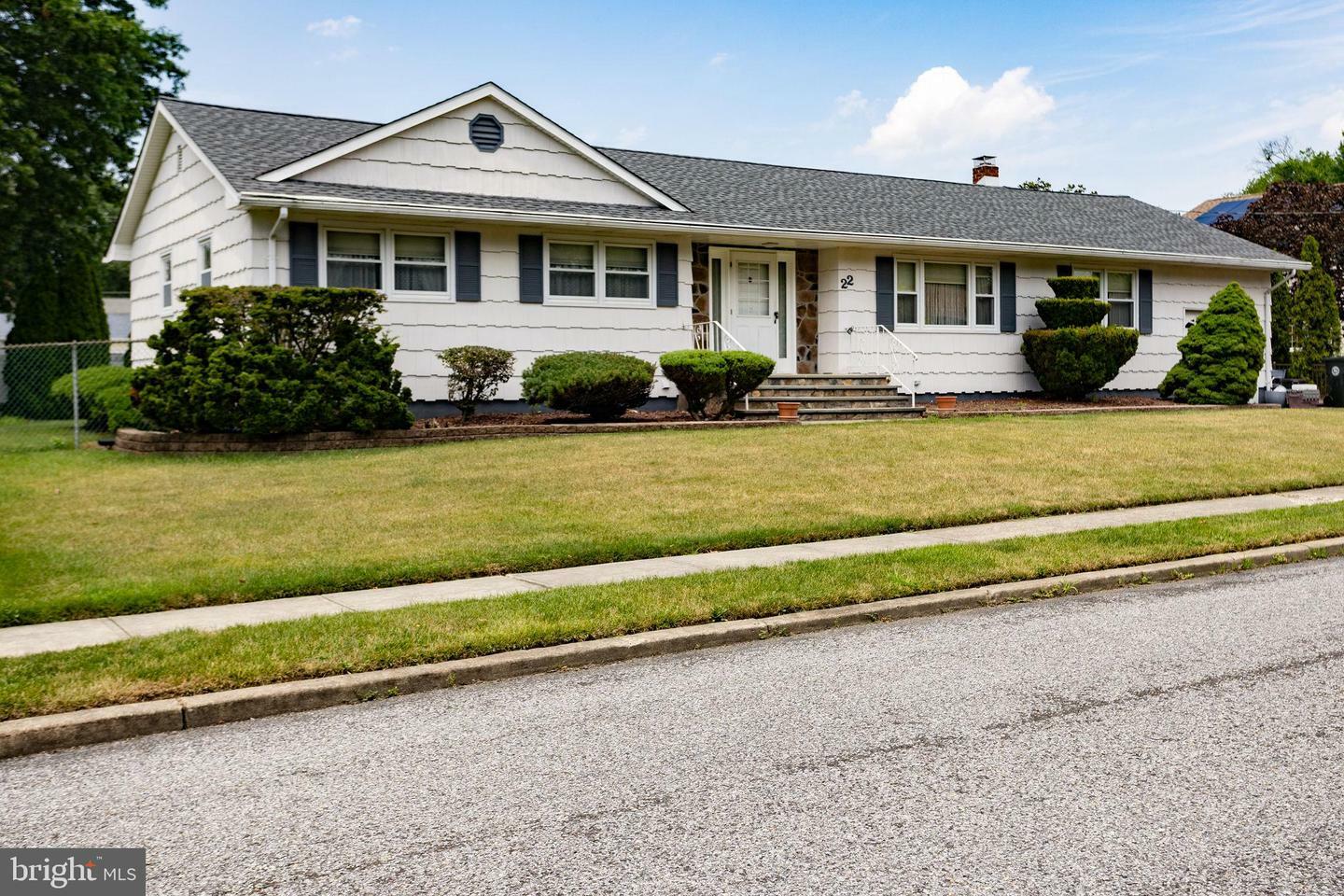 Property Photo:  22 Ticonderoga Drive  NJ 08505 