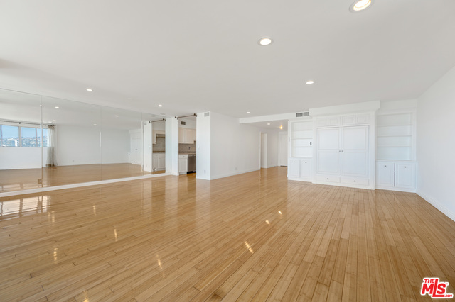 Property Photo:  875   Comstock Ave 16B  CA 90024 