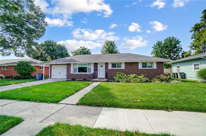 1374 Surrey Road  Troy OH 45373 photo