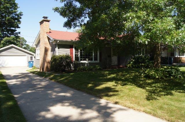 Property Photo:  227 N Ridgeway Drive  MI 49015 