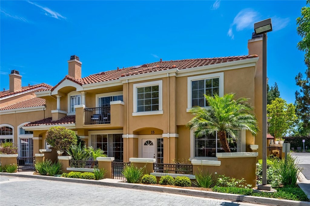 Property Photo:  15 Opera Lane  CA 92656 