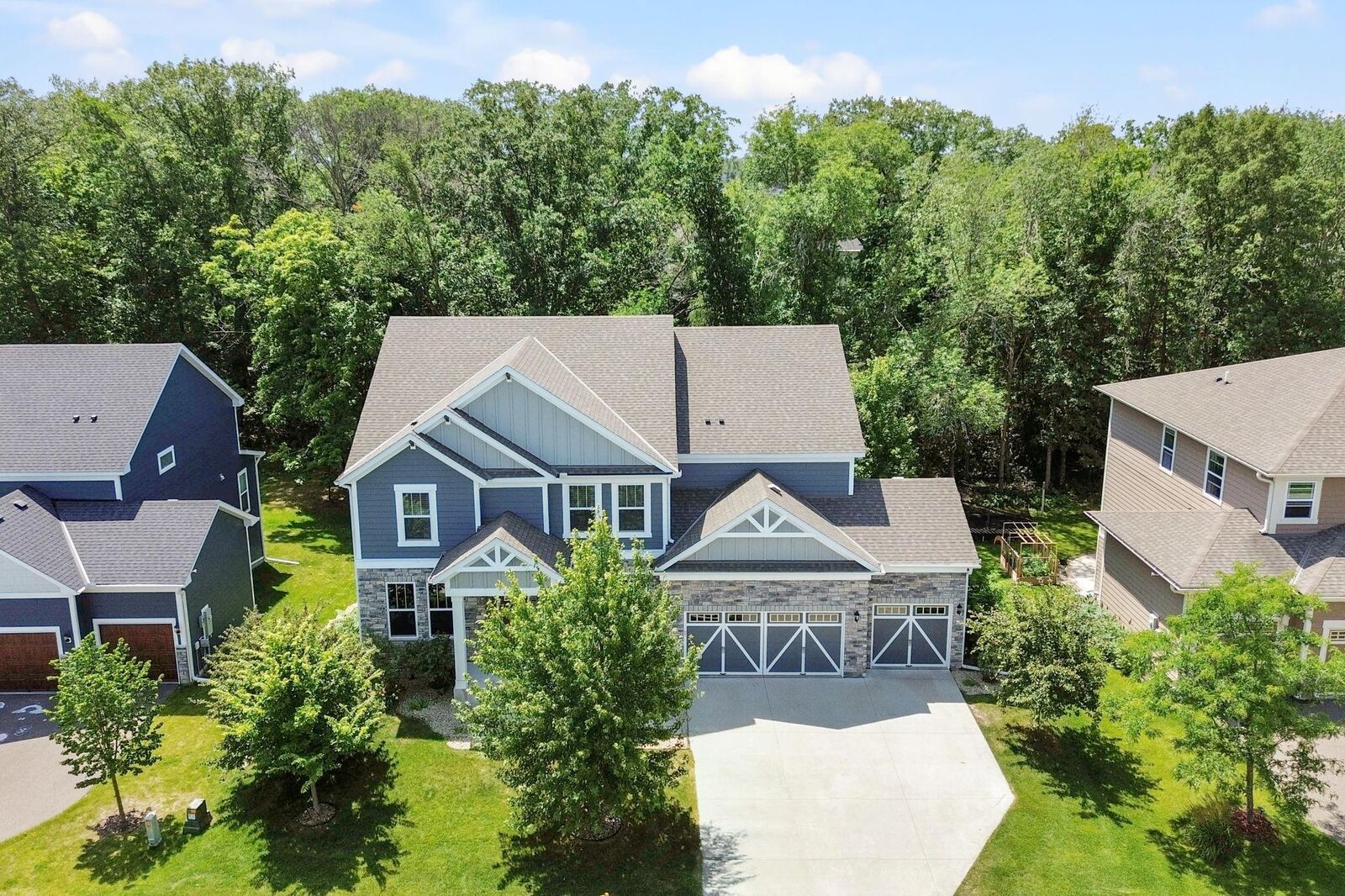 Property Photo: 16725 57th Avenue N MN 55446