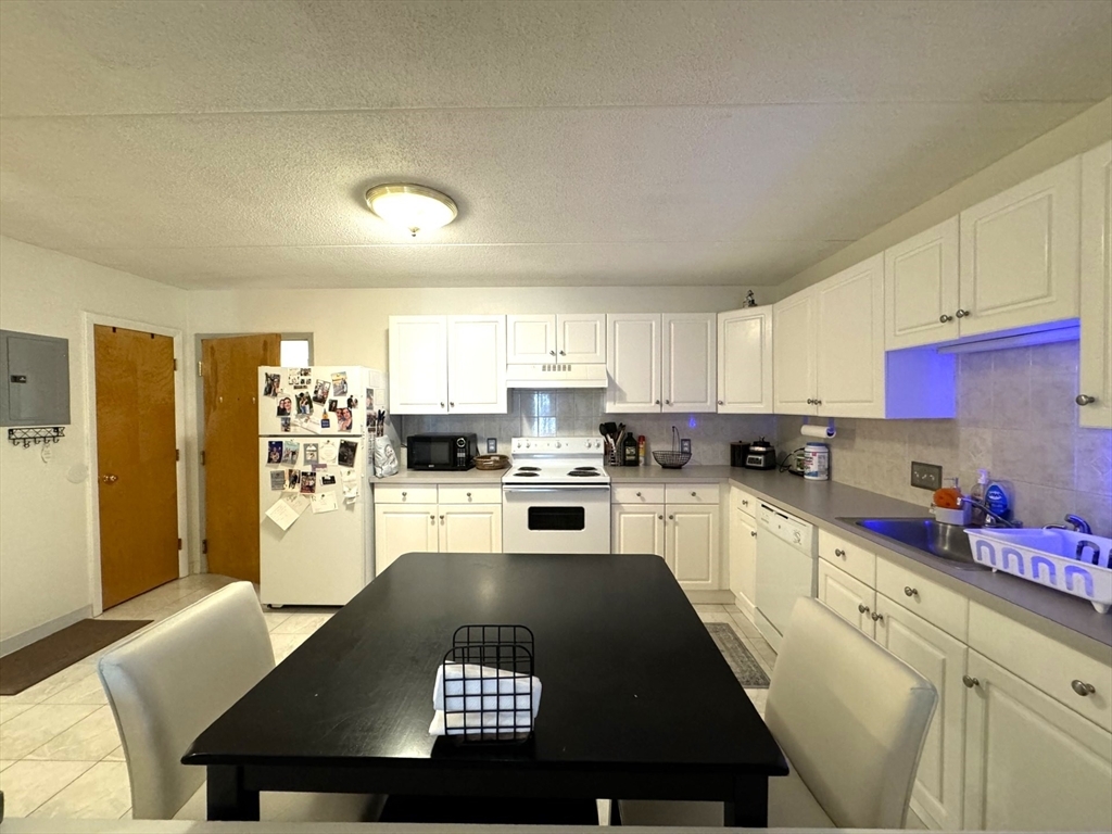 Property Photo: 580 Salem Street 23 MA 01880