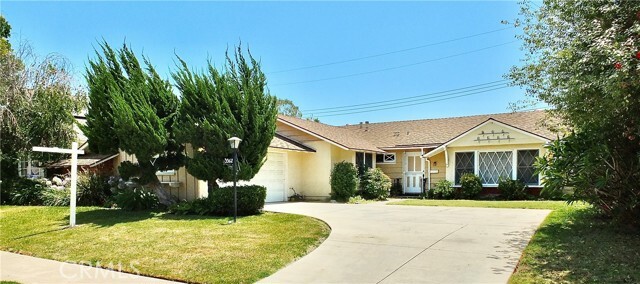 Property Photo:  3362 Saint Albans Drive  CA 90720 