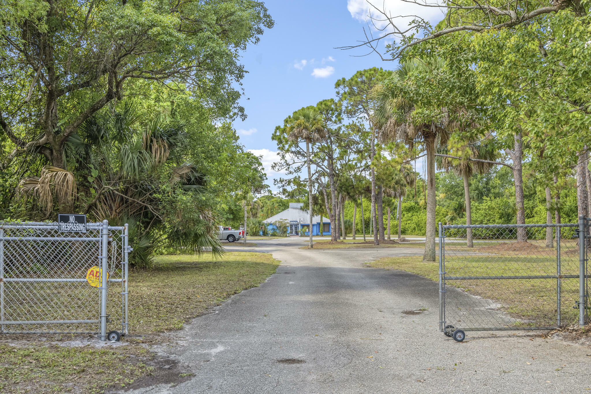 Property Photo:  925 Macco Road  FL 32927 