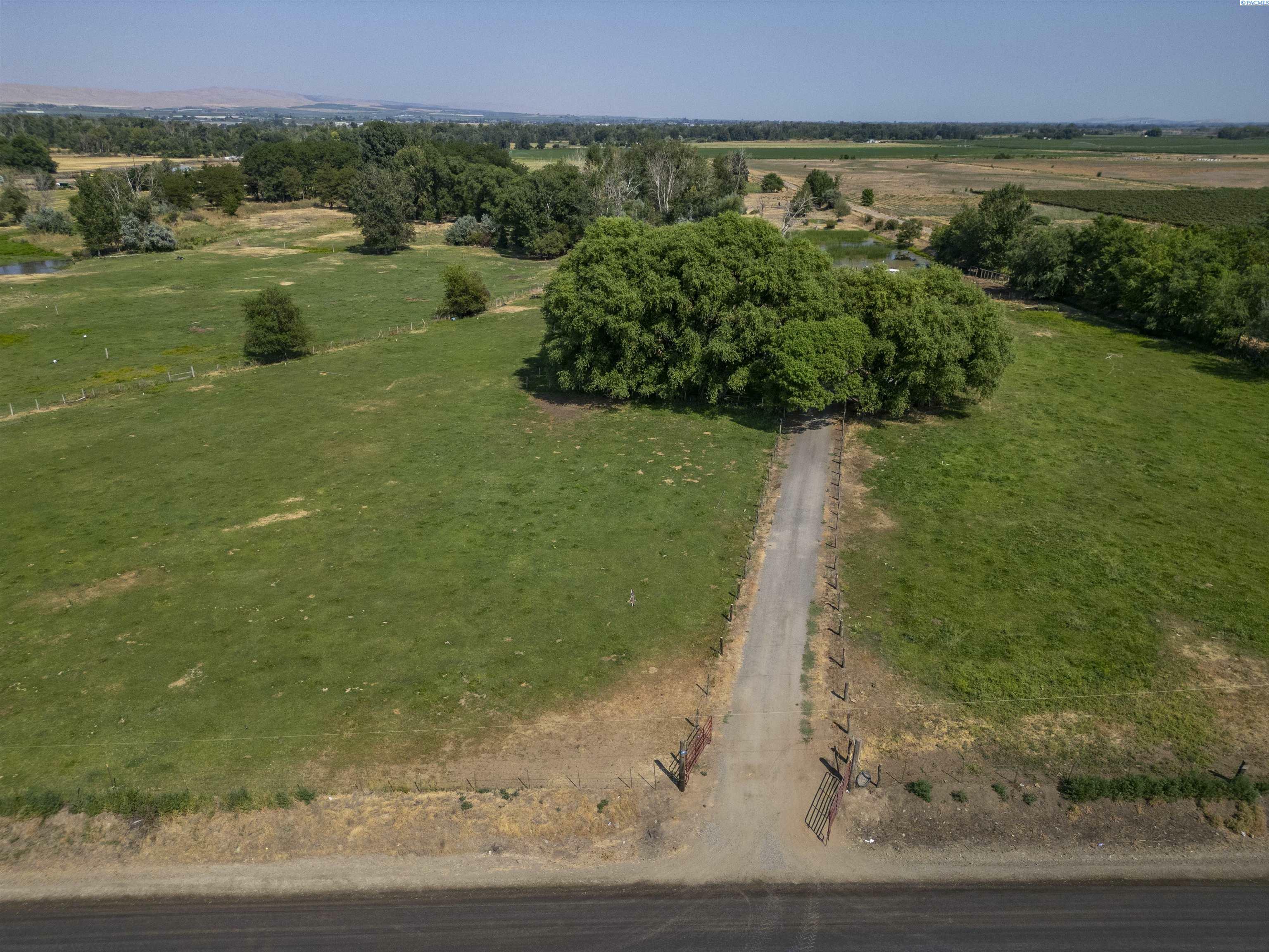 Property Photo:  549 Winaway Road  WA 98498 