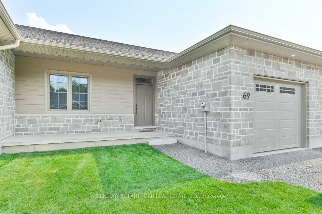 Property Photo: 69 Seymour Street W ON K0K 2K0