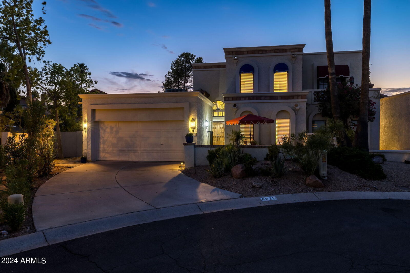 Property Photo: 4525 E La Mirada Way AZ 85044