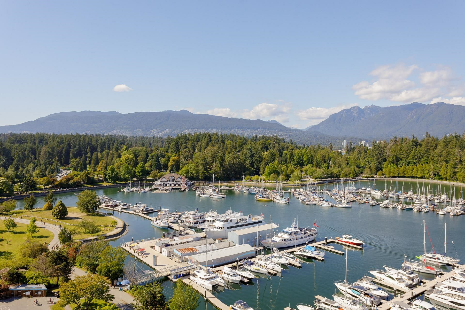 Property Photo: 1777 Bayshore Drive Ph2 BC V6G 3H2