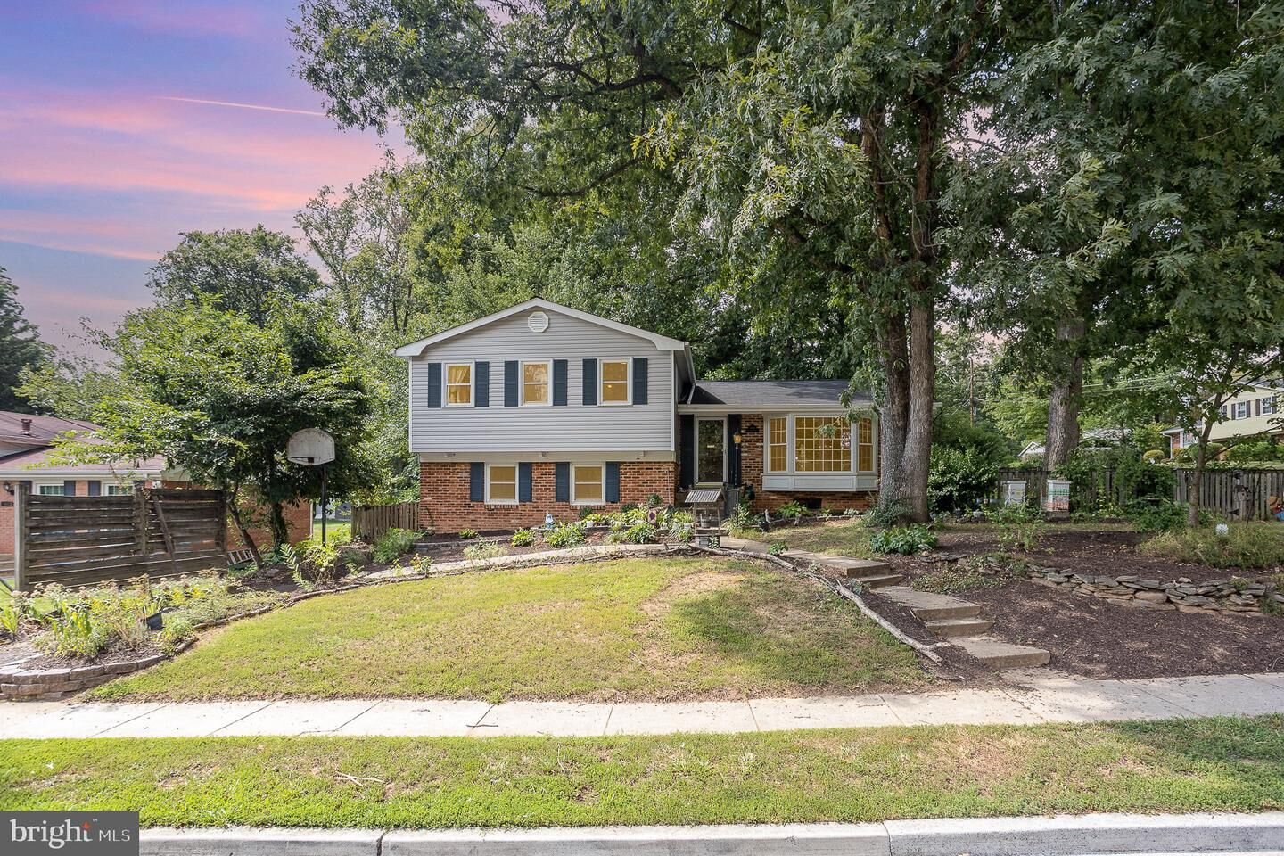 Property Photo: 9810 Hampton Lane VA 22030
