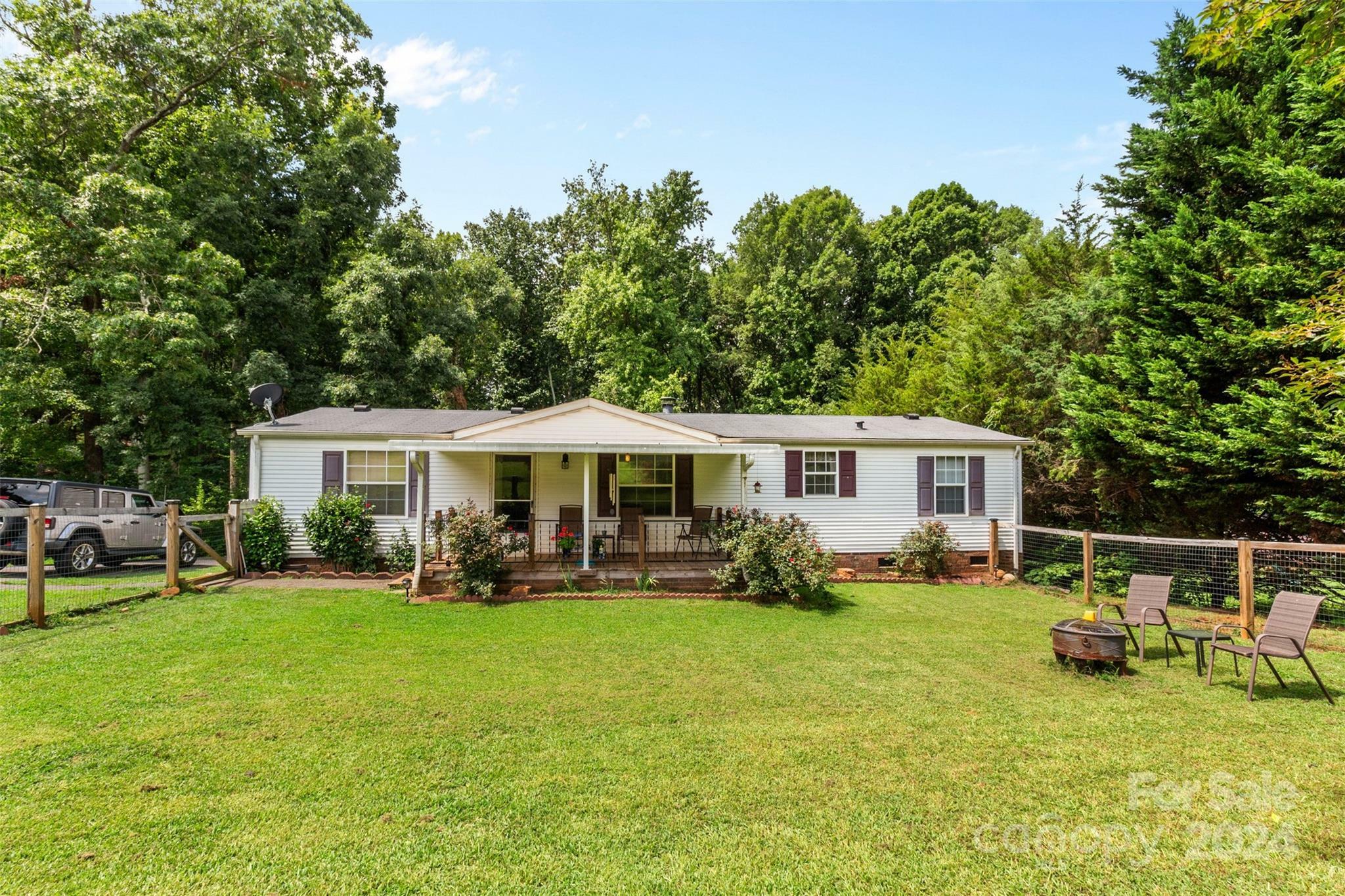 Property Photo:  524 Mountain Meadows Drive  NC 28016 