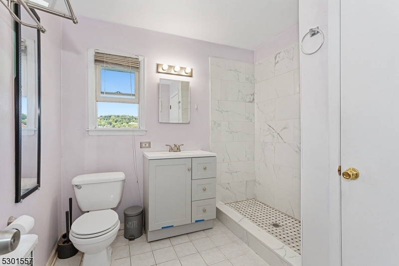 Property Photo:  5 Garfield Pl  NJ 07512 