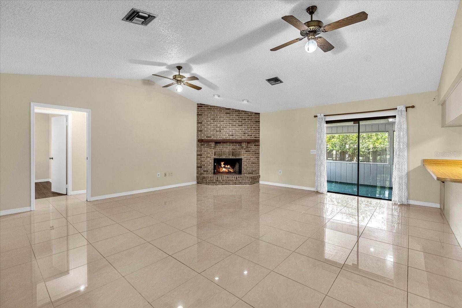 Property Photo:  988 Yellow Rose Drive  FL 32818 