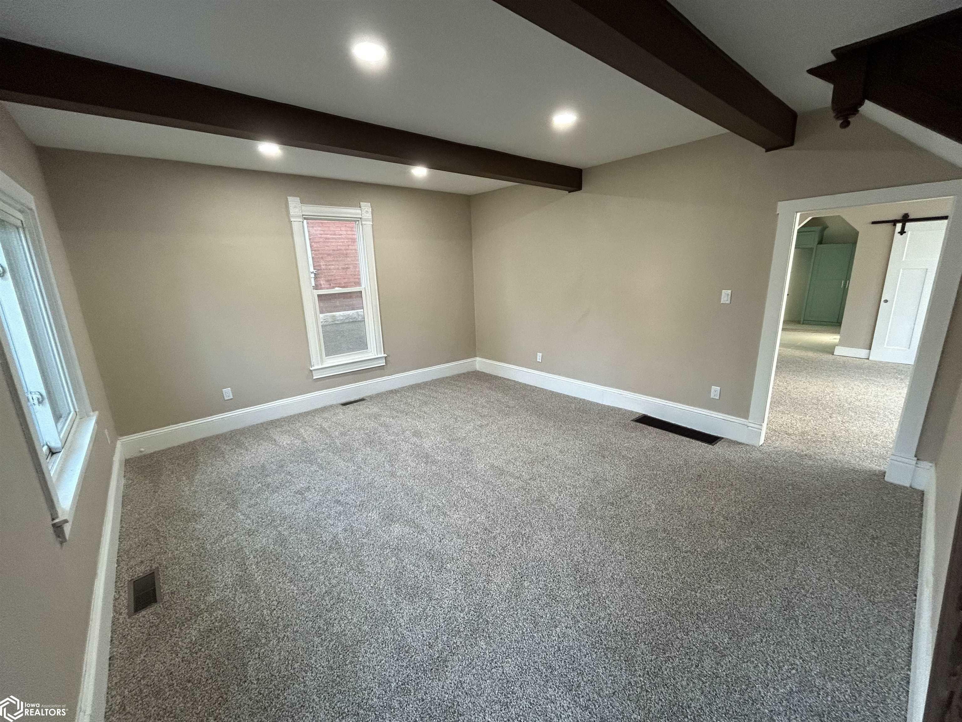 Property Photo:  1620 Smith Street  IA 52601 