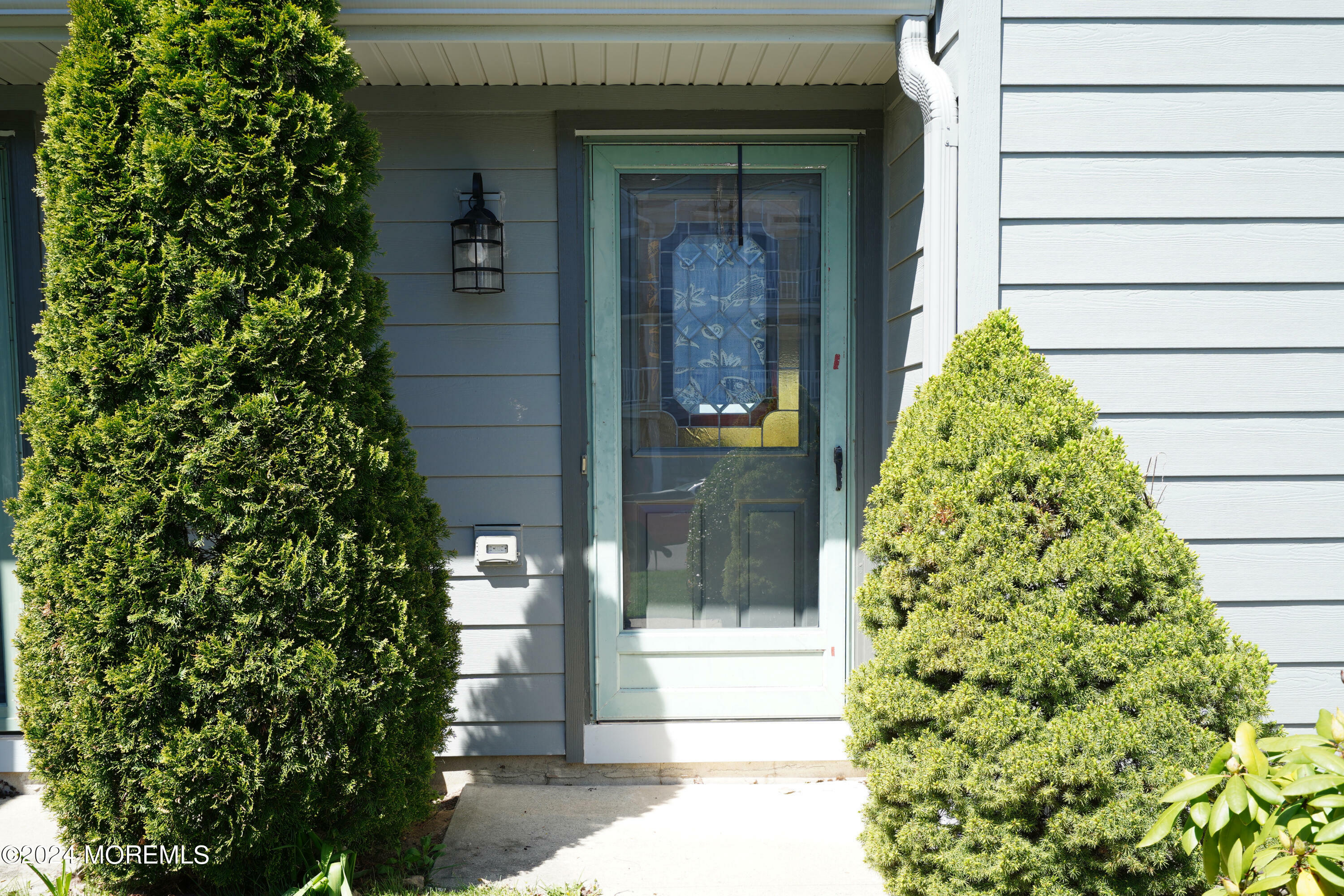 Property Photo:  413 Seaview Circle  NJ 07753 