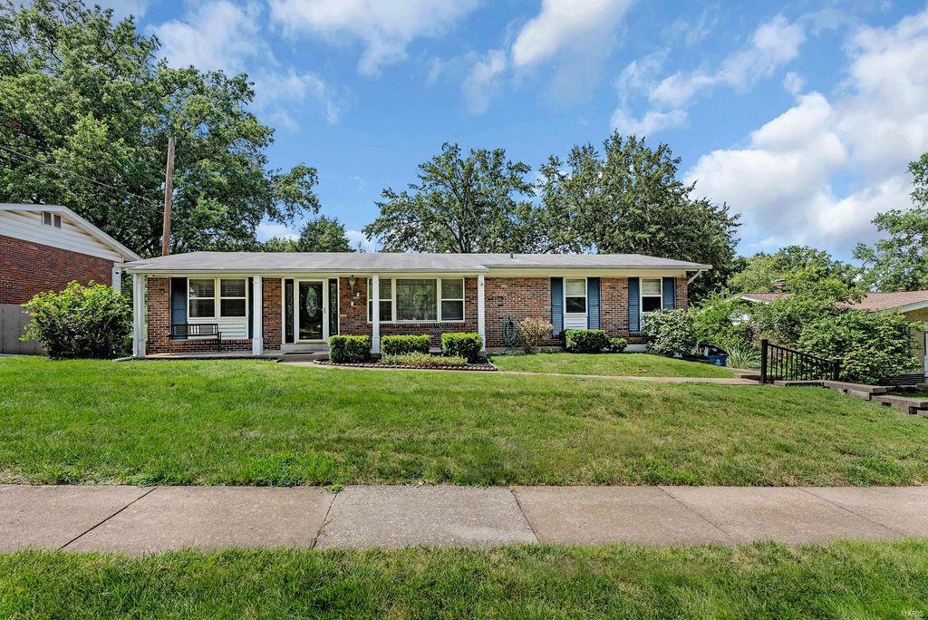 Property Photo:  4555 Bridlewood Terrace  MO 63128 