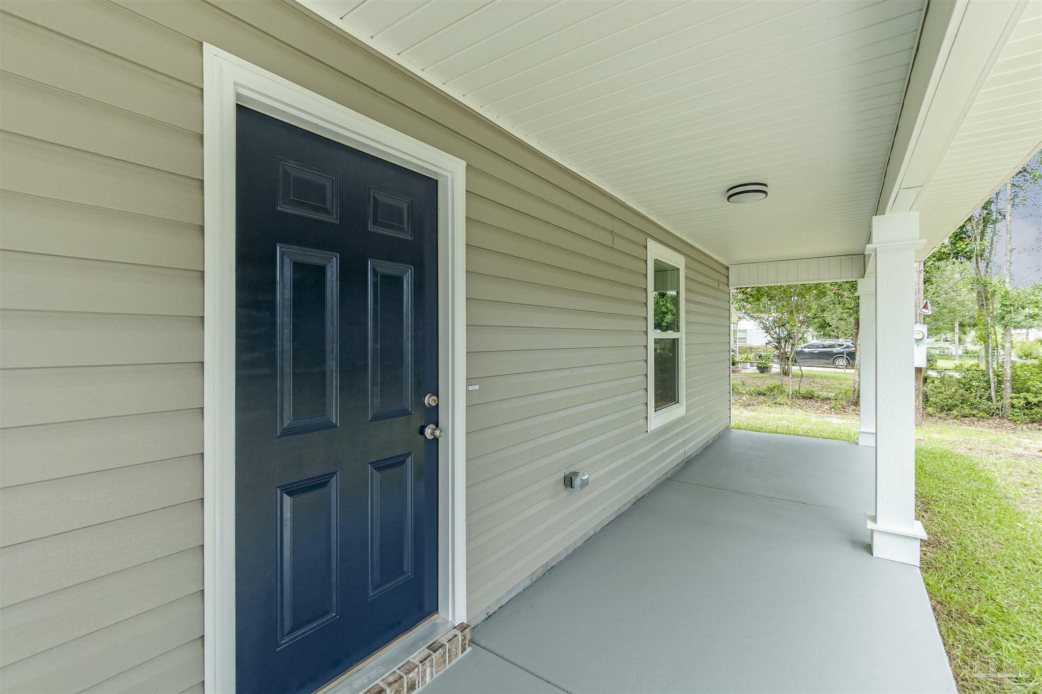 Property Photo:  5775 Avondale Rd  FL 32526 