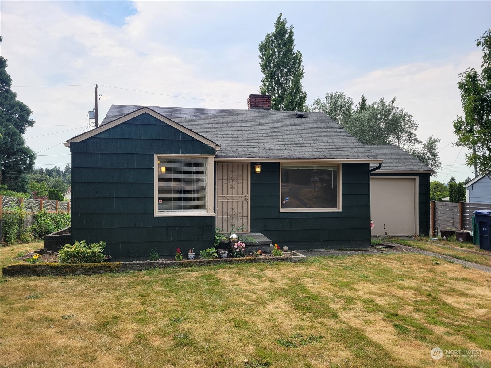 Property Photo:  11029 Parkview Avenue S  WA 98178 