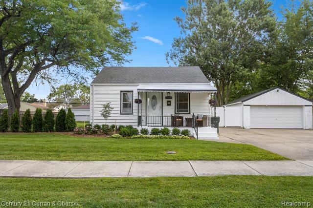 Property Photo:  19605 Parkside Street  MI 48080 