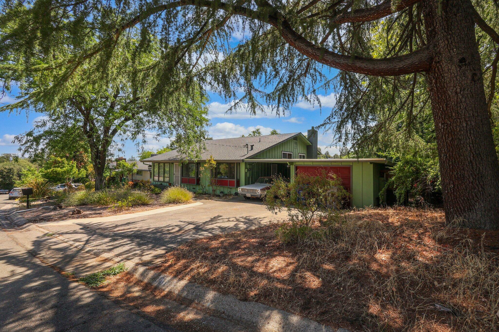 Property Photo:  665 Overhill Drive  CA 96001 