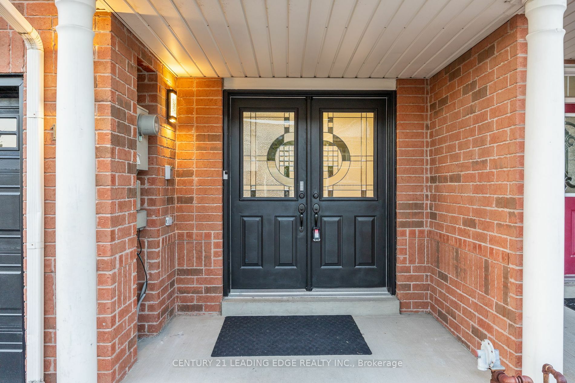 Property Photo:  109 Angier Cres  ON L1S 7R4 