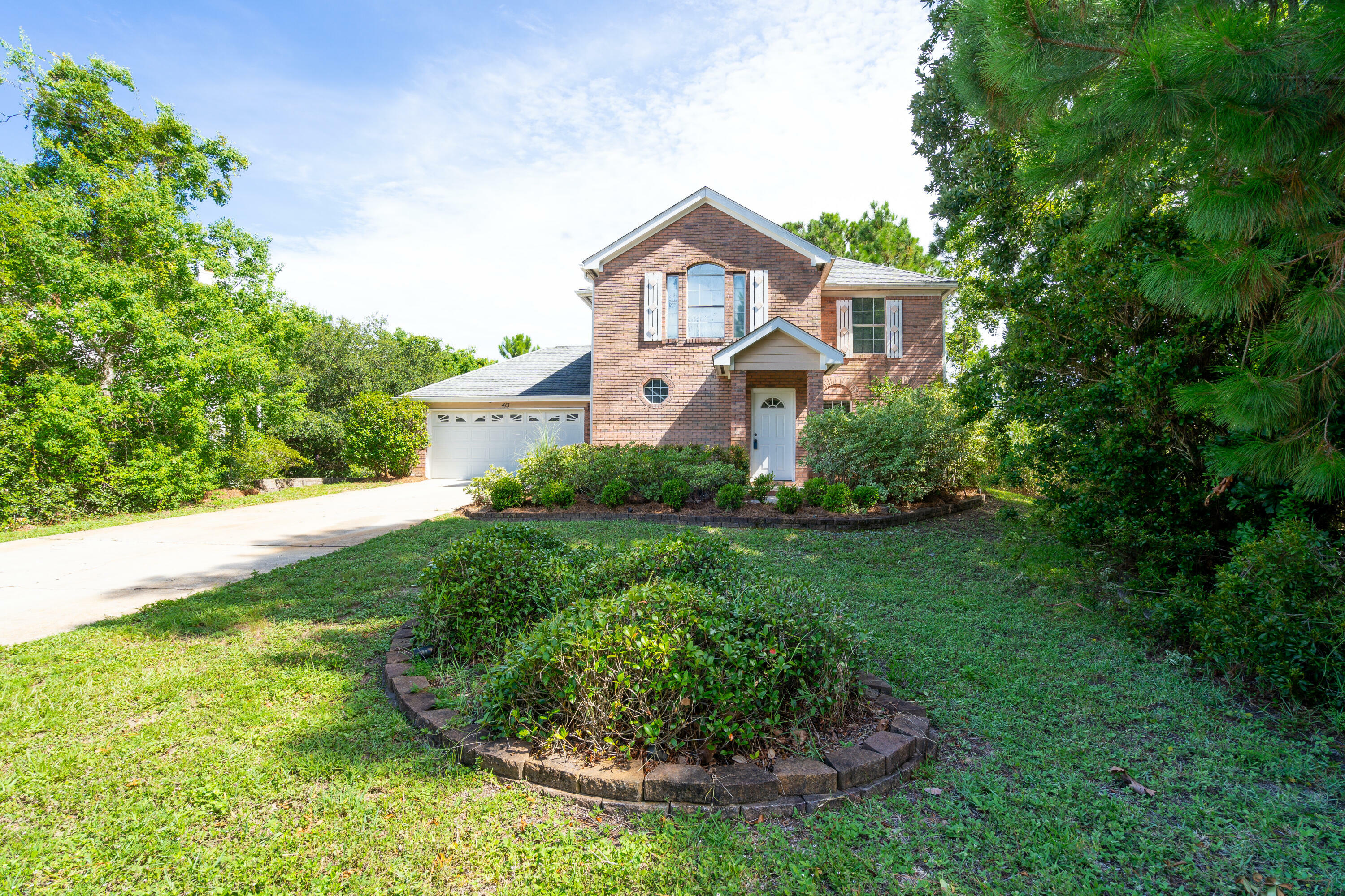 Property Photo:  413 Emerald Pointe Drive  FL 32569 