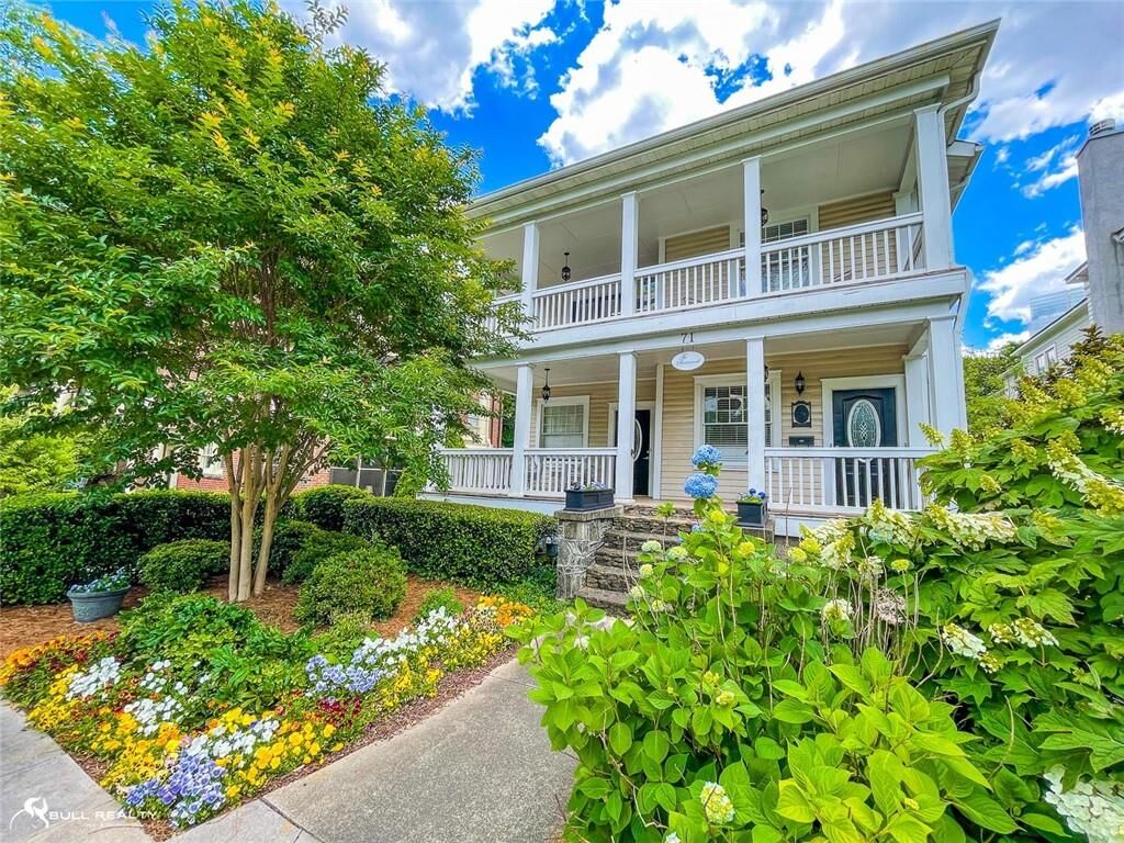 Property Photo:  71 17th Street NE  GA 30309 
