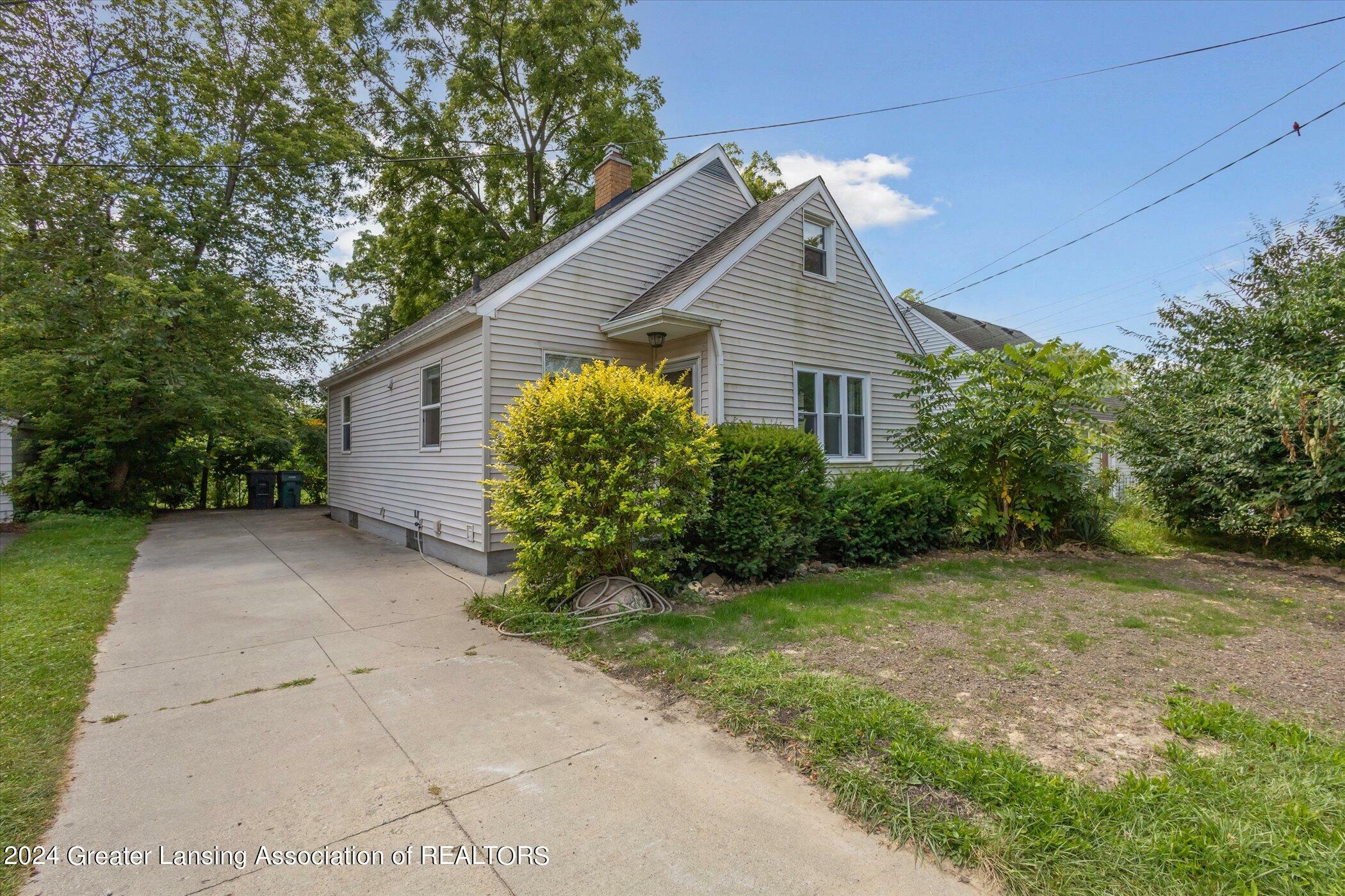 Property Photo:  1530 Snyder Road  MI 48823 