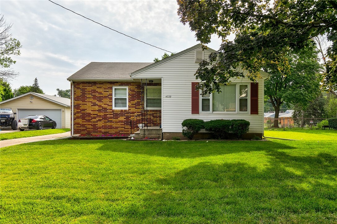 Property Photo:  4029 Cornell Street  IA 50313 