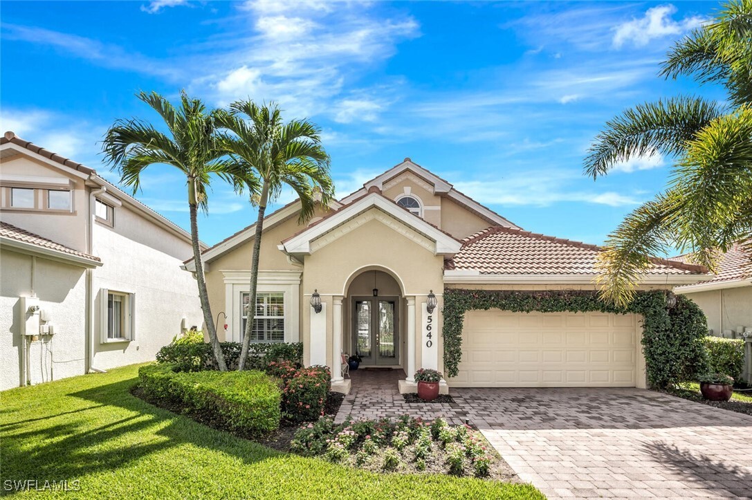 Property Photo: 5640 Lago Villaggio Way FL 34104