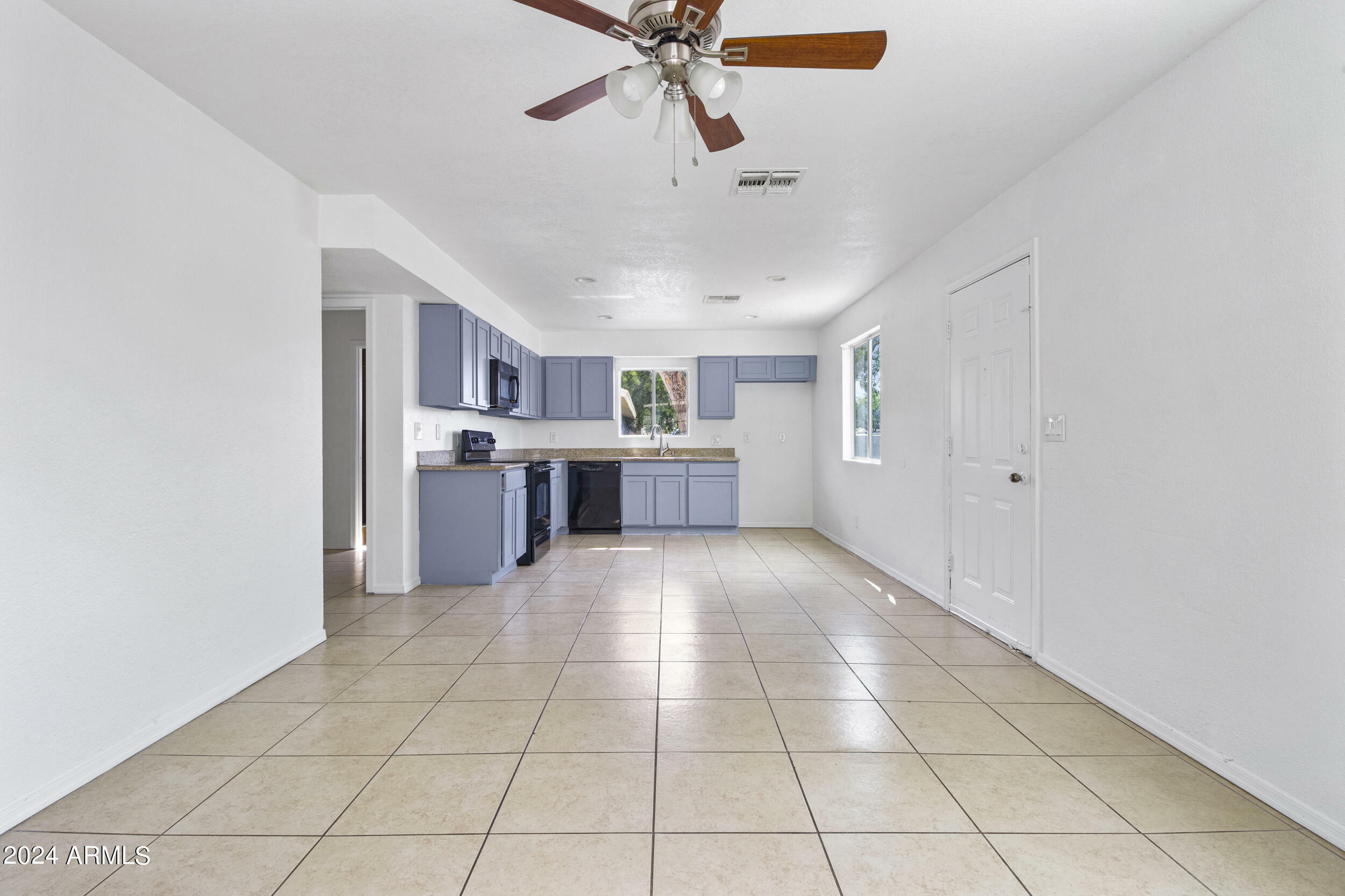 Property Photo:  280 W Whitten Street  AZ 85225 