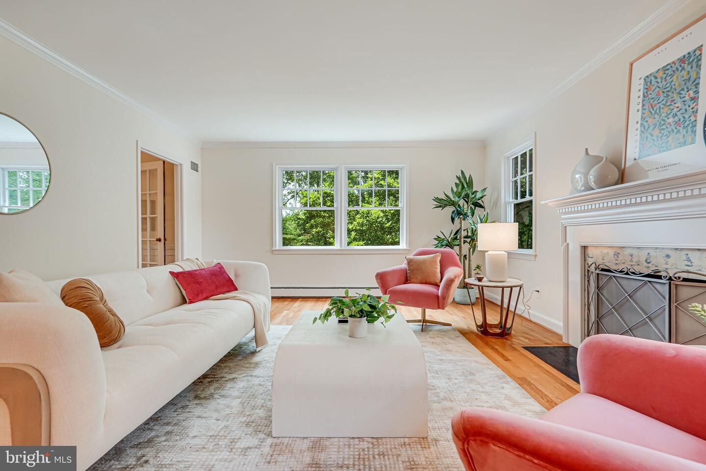 Property Photo: 6018 Onondaga Road MD 20816