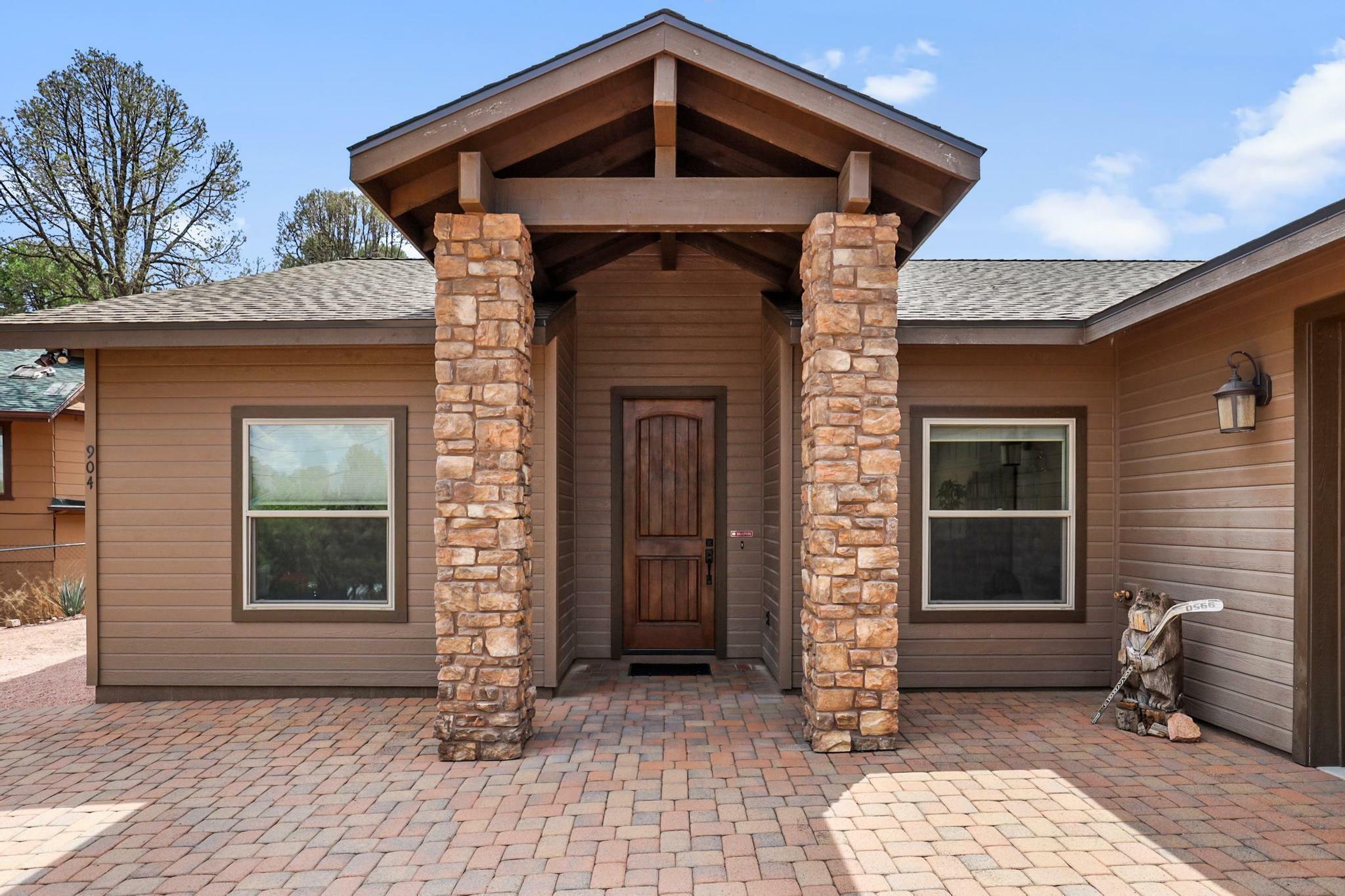 Property Photo:  904 S Ridgeway Street  AZ 85541 