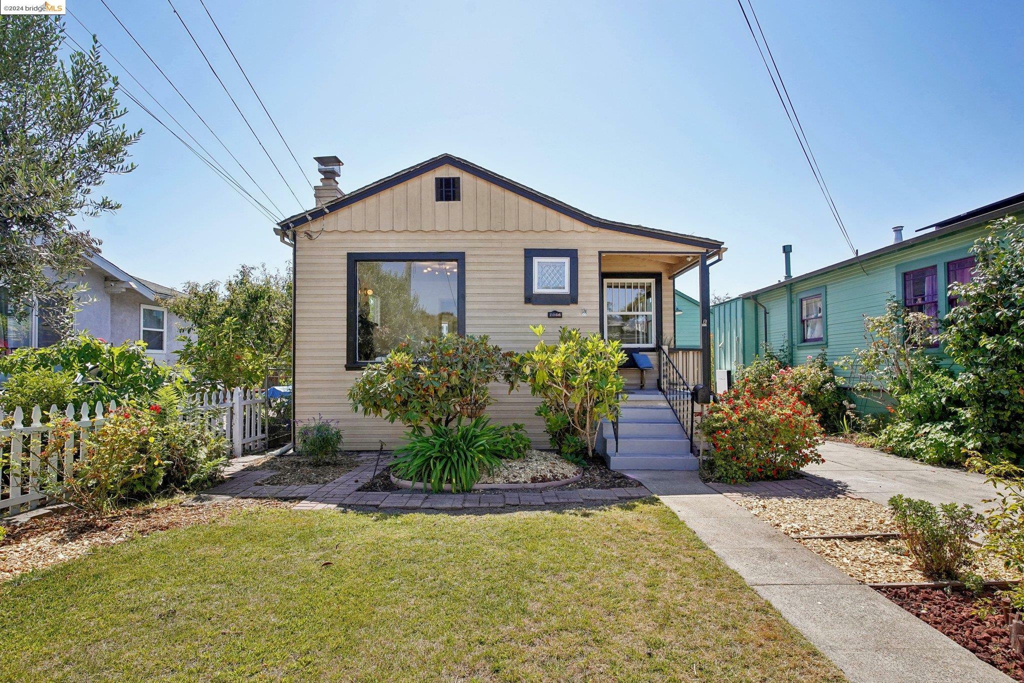 Property Photo:  1066 Stannage Ave  CA 94706 