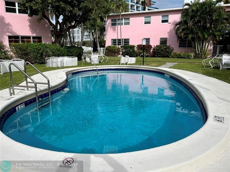 Property Photo:  700 Bayshore Dr 9  FL 33304 