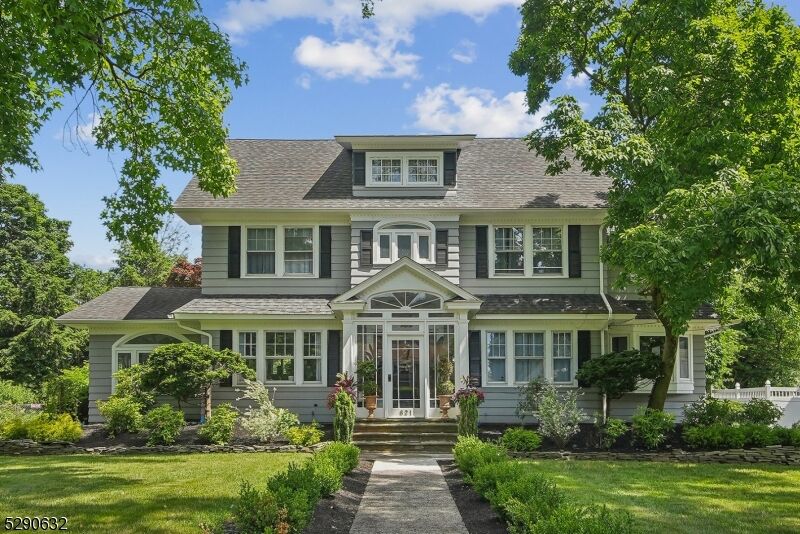 Property Photo: 617 W 8th St NJ 07060